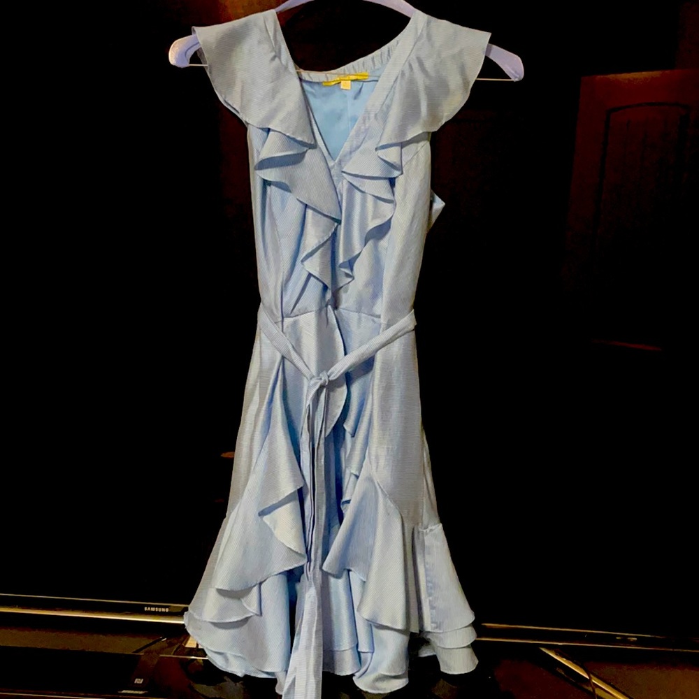 Gianni binni size 8 dress very soft Dry clean only
